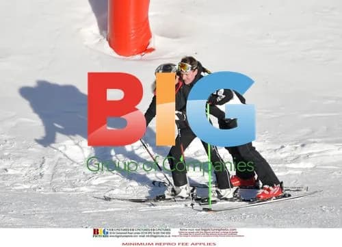 Geri Halliwell Skiing Holiday with Boyfriend