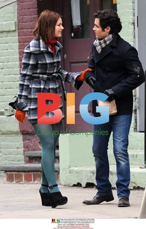 Penn Badgley and Megan Guinan on Gossip Girl Set