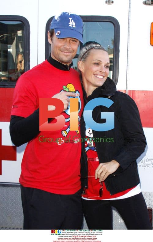 Celebrities Josh Duhamel & Molly Sims at Youth Run 4 Haiti in Santa Monica
