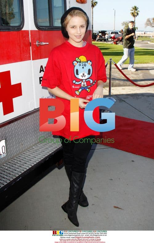 Dianna Agron at Youth Run 4 Haiti