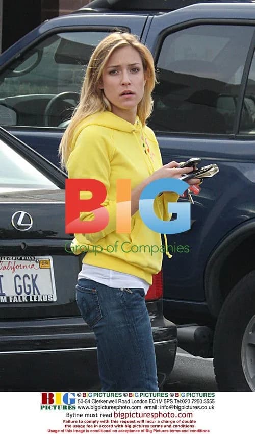 Kristin Cavallari at Post Office