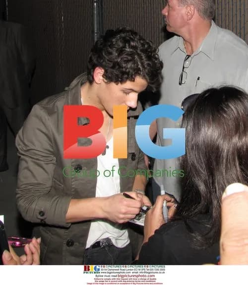 Nick Jonas Greets Fans After TV Appearance