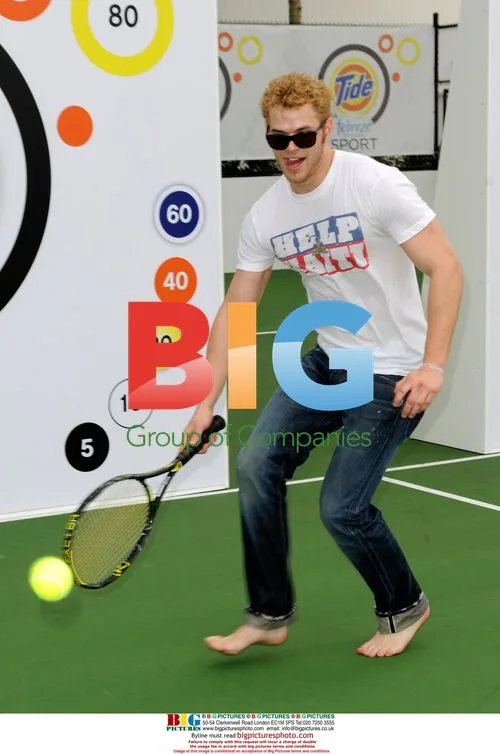 Kellan Lutz at Tide Plus Febreze Sport Launch