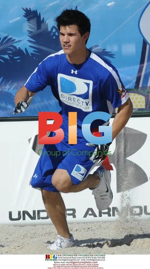 Taylor Lautner at Celebrity Beach Bowl