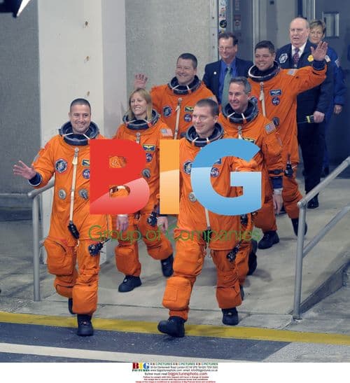 NASA Crew Departs Kennedy Space Center