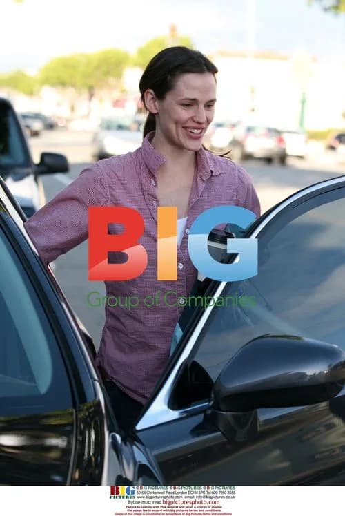Jennifer Garner Leaving Coffee Shop
