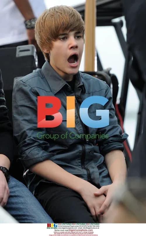Justin Bieber performs on The Early Show