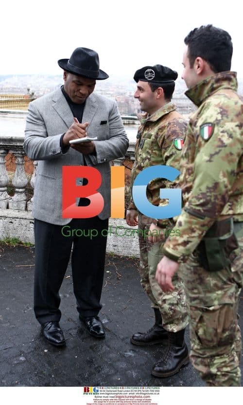 Mike Tyson and Wife Explore Rome