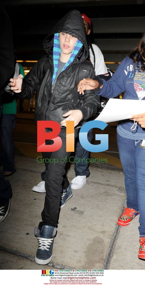 Justin Bieber Arrives at Miami Airport