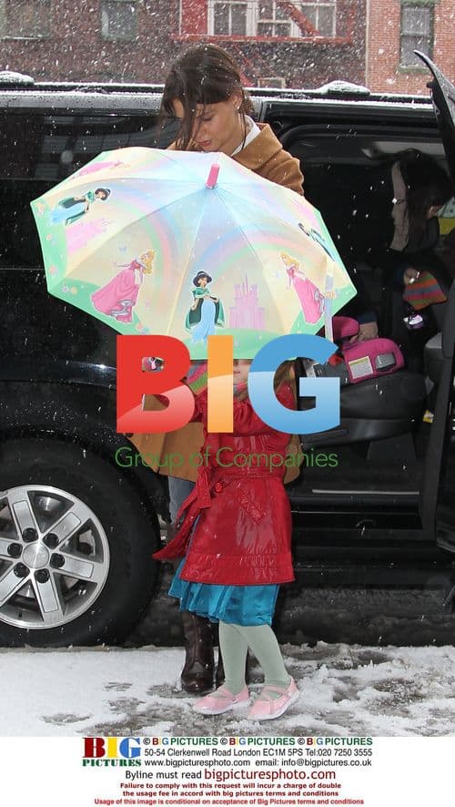 Katie Holmes and Suri Braving Blizzard in NYC