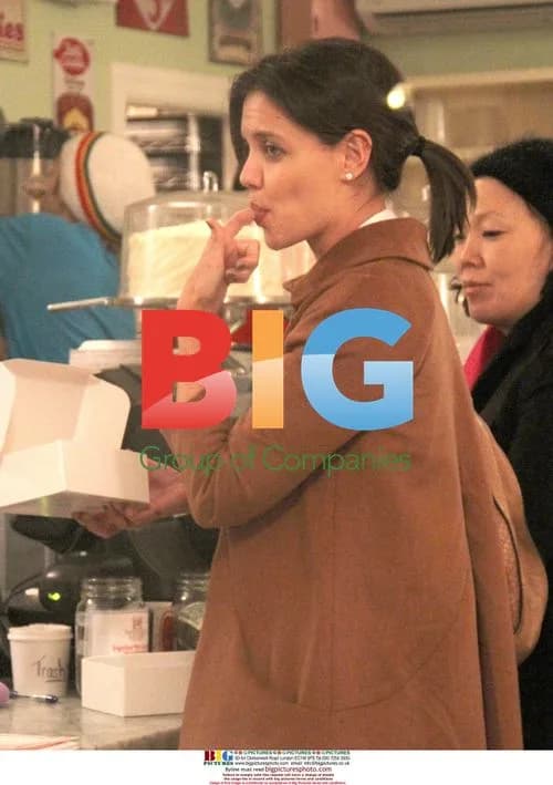 Katie Holmes Leaving Bakery in West Village
