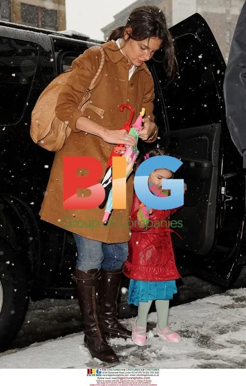 Katie Holmes and Suri Cruise in NYC Snow