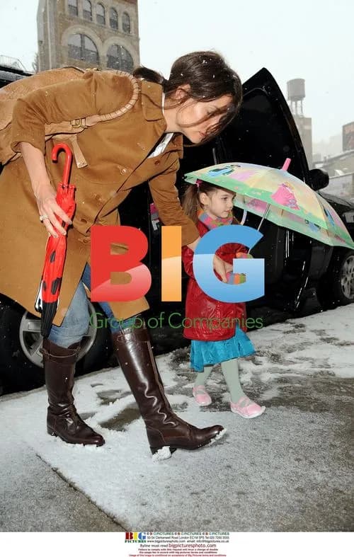 Katie Holmes and Suri Cruise in New York