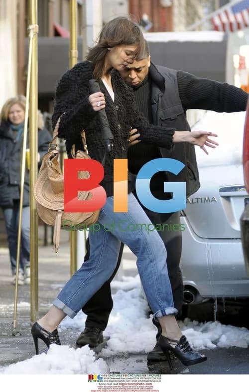 Katie Holmes and Suri Cruise Leave NYC Apartment