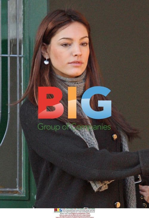 Kelly Brook Leaving Home