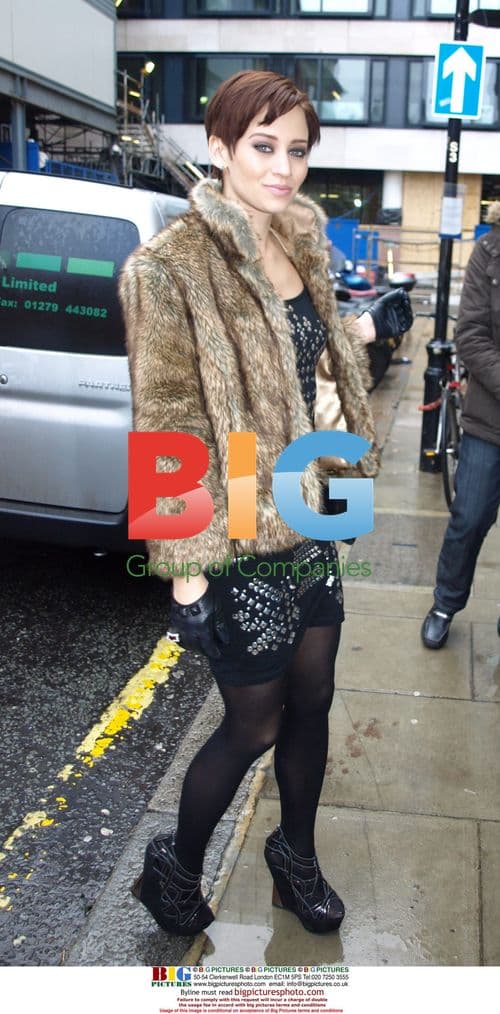 Kimberly Wyatt Arrives at Radio 1