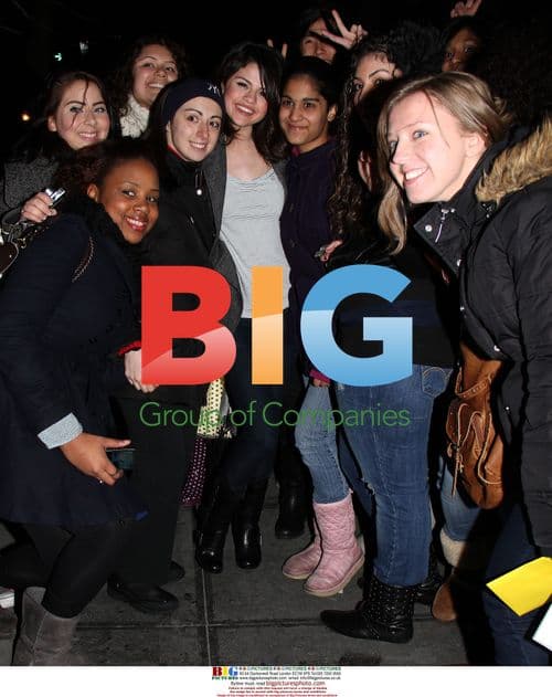 Selena Gomez Takes Photos with Fans