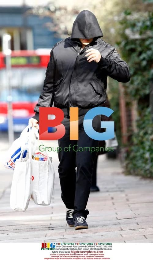 David Walliams shopping in London, 2010