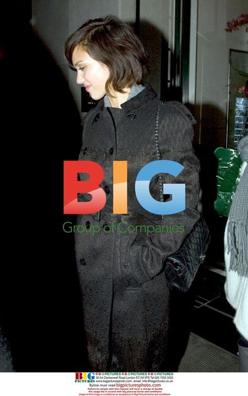 Jessica Alba leaving Ivy Club