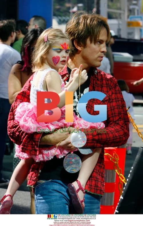 Larry Birkhead and Dannielynn at Farmers Market