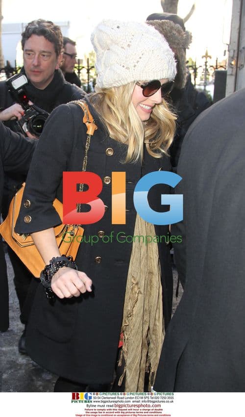 Kristin Bell at Jill Stuart Fall 2010 Fashion Show