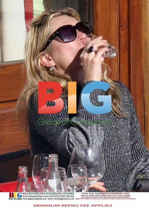 Kate Moss Wins Ski Medal