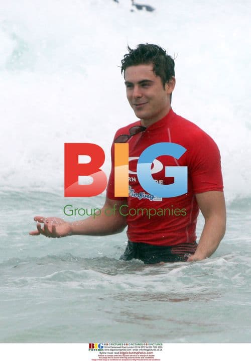 Zac Efron supports OneSight Foundation in Sydney