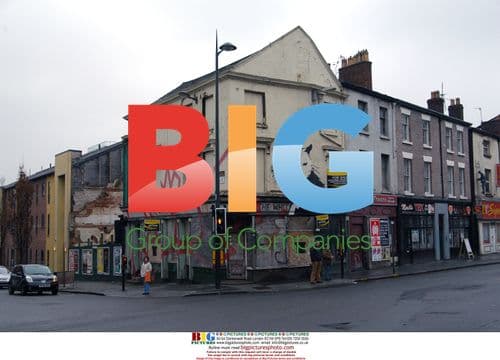 Banksy's Famous Rat Art Sold for £114,000