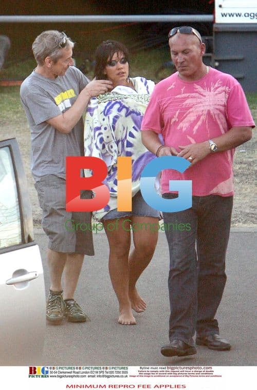 Lily Allen Tumbles Backstage at Big Day Out Festival