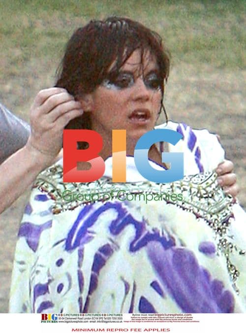 Lily Allen Backstage Tumble at Big Day Out