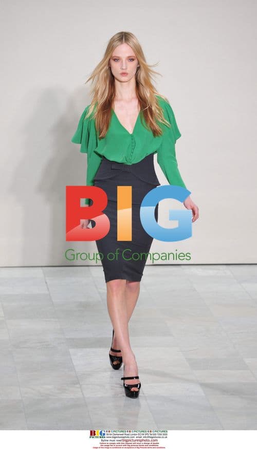 LFW 2010 - Maria Grachvogel Show