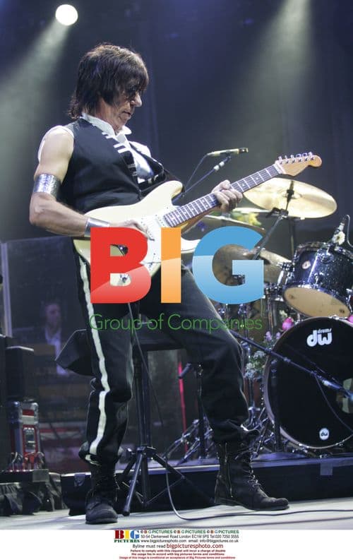 Jeff Beck and Eric Clapton Live Concert