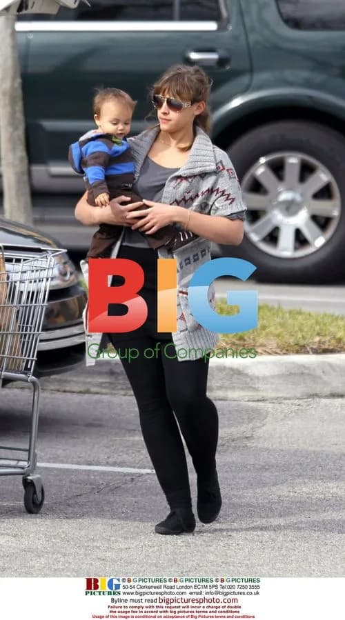 Elin Nordegren's Nanny Shopping with Charlie Woods