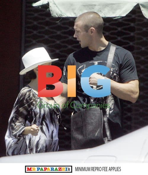 Dannii Minogue and Chris Smith on Babymoon in Cape Town