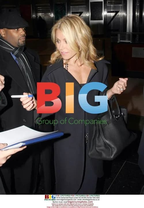 Kelly Ripa Leaving 'Cop Out' Premiere Party