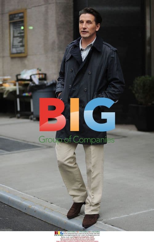 William Baldwin on 'Gossip Girl' set