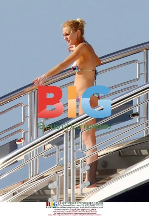 Lindsay Lohan and Sister Ali on Yacht