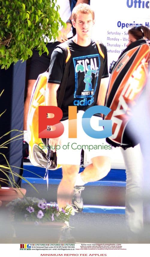 Andy Murray spotted with mystery woman