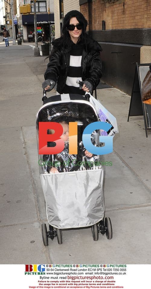 Ashlee Simpson with son Bronx in NYC