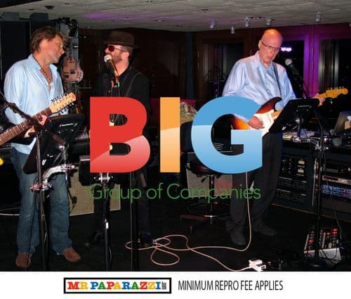 Paul Allen Plays Guitar with Jon Bon Jovi on Yacht