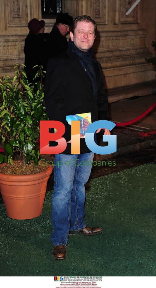 Cirque du Soleil 25th Anniversary Varekai