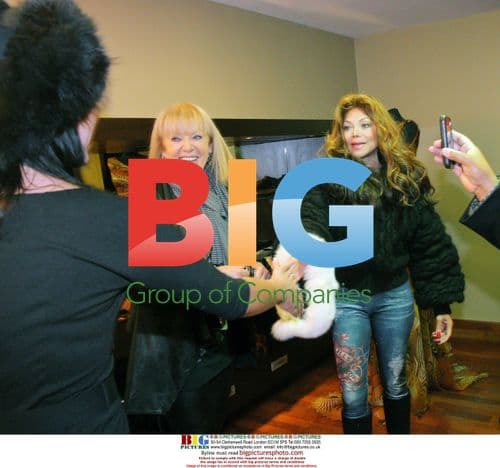 La Toya Jackson Shopping in Warsaw