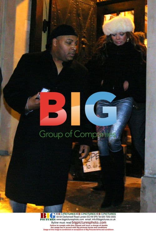 La Toya Jackson Shopping in Warsaw