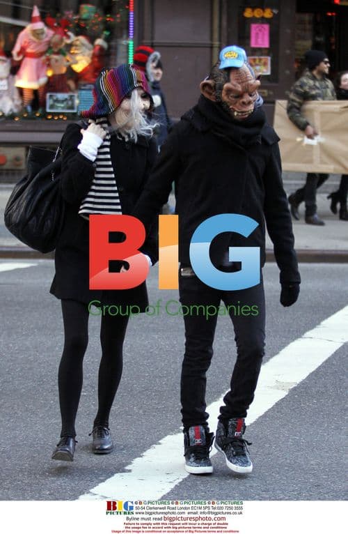 Ashlee Simpson and Pete Wentz in NYC Costume Shop