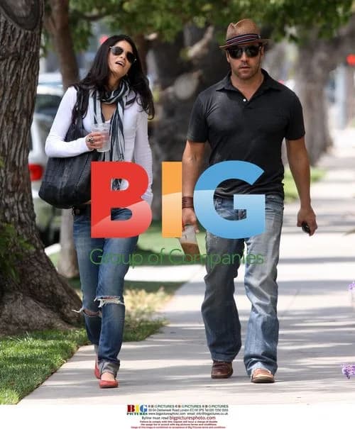 Jeremy Piven with mystery girl in Santa Monica