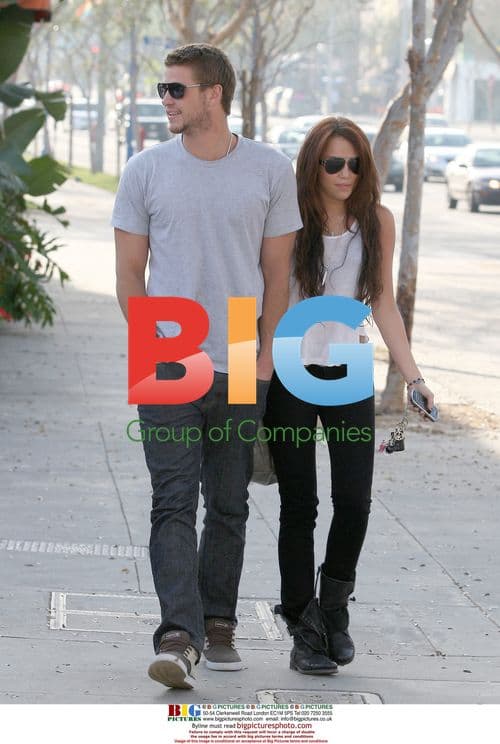 Miley Cyrus and Liam Hemsworth Grab Lunch