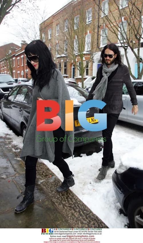 Russell Brand and Katy Perry Breakfast Outing