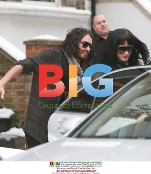 Russell Brand and Katy Perry Breakfast Outing