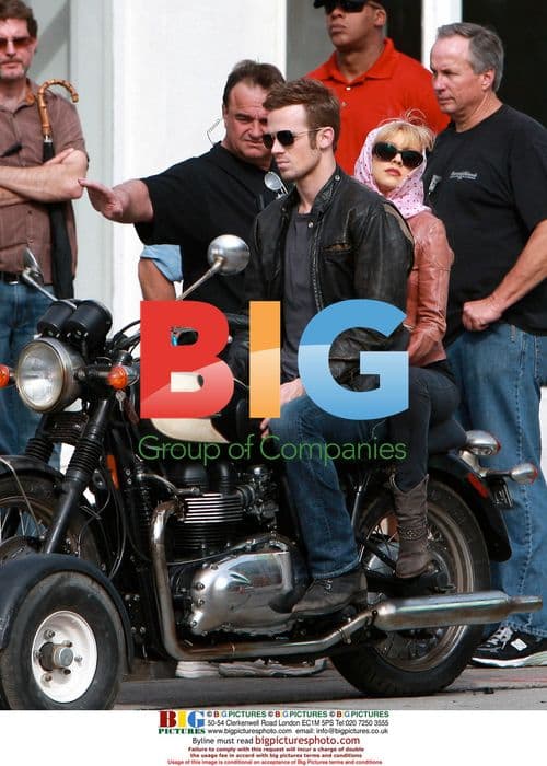 Cristina Aguilera on 'Burlesque' set