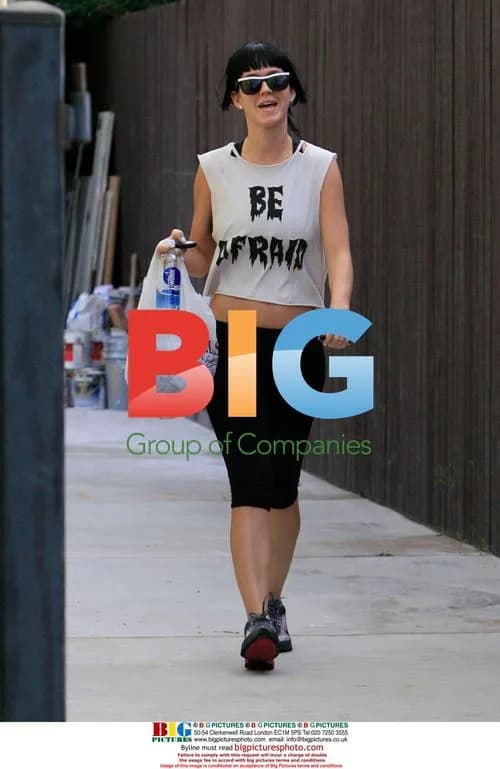 Katy Perry Shops After Gym, LA